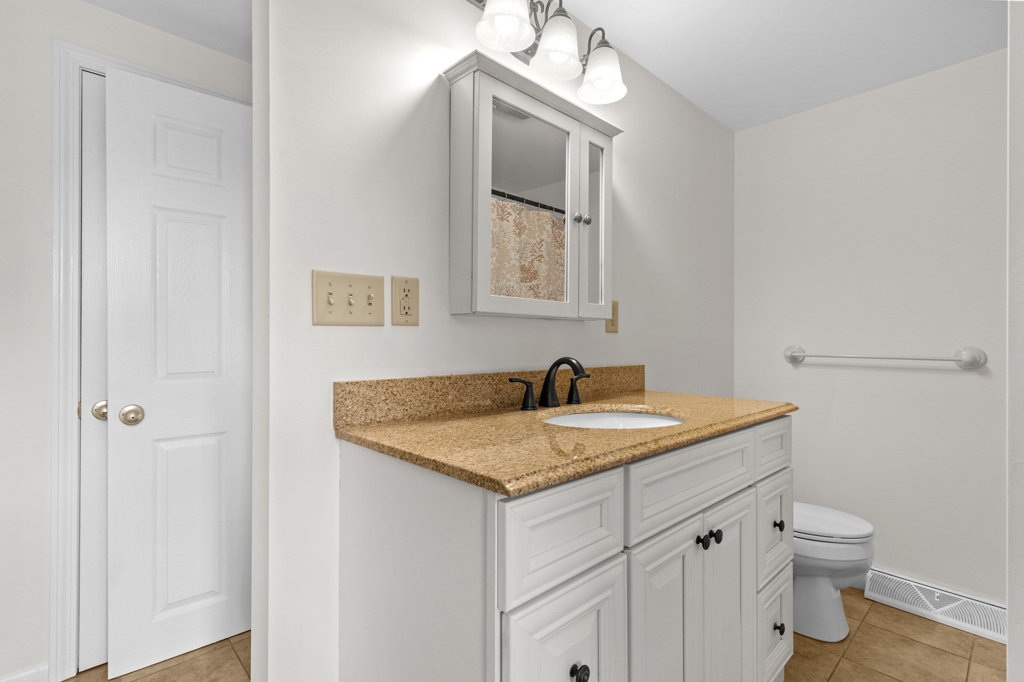 64 Alden St, Plymouth, MA Photo #26