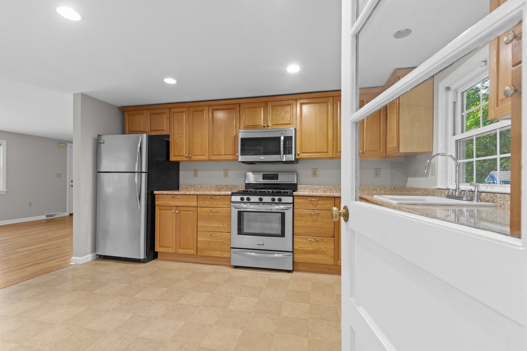 64 Alden St, Plymouth, MA Photo #20
