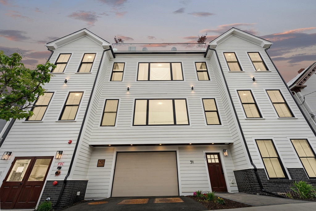 51 Crescent Ave 204