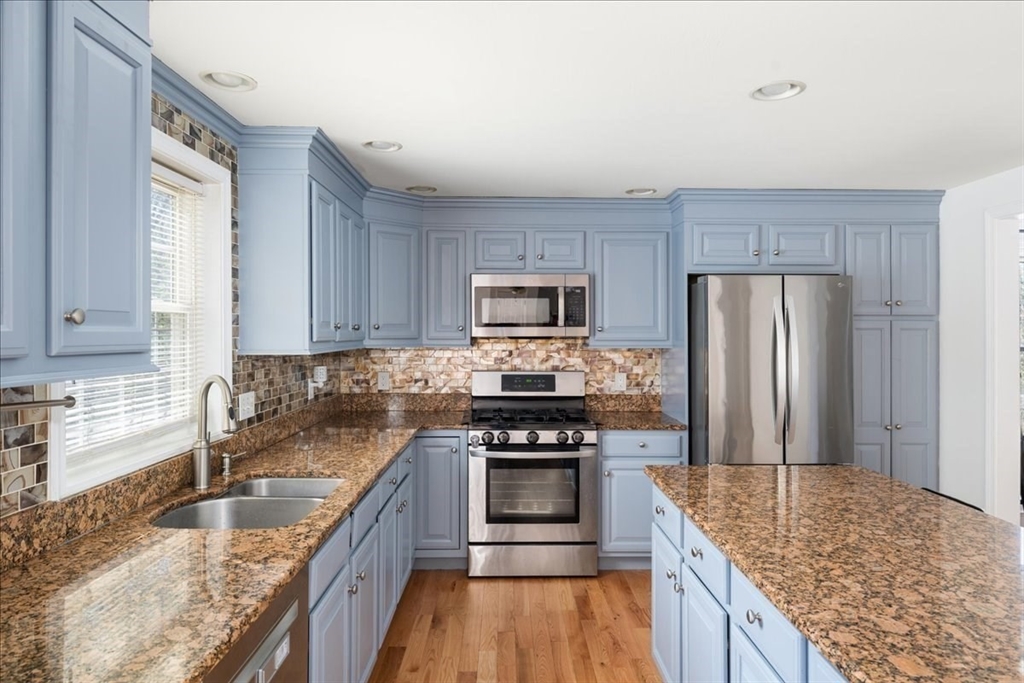 21 Carl Ghilani Cir