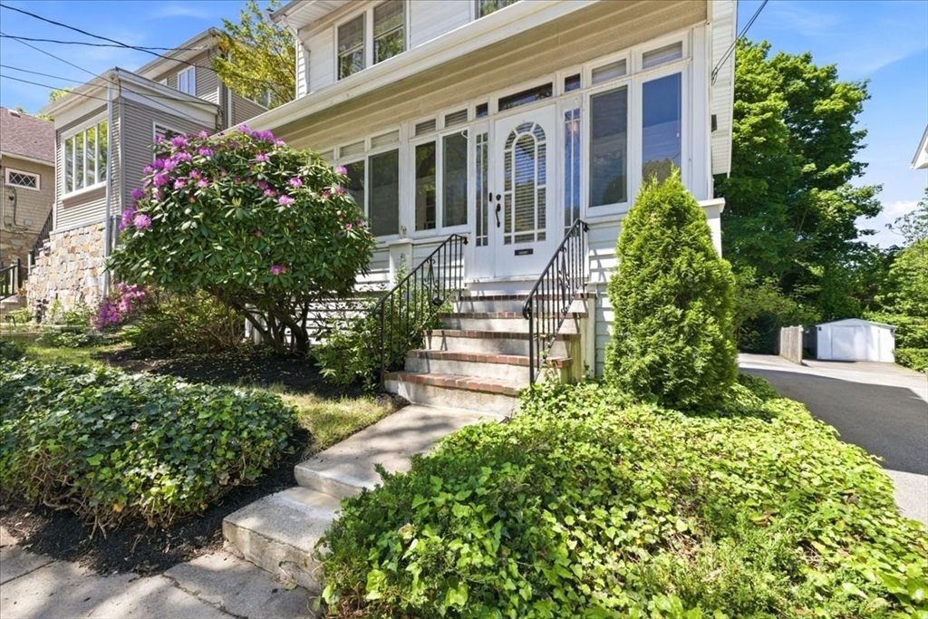 2445 Centre St