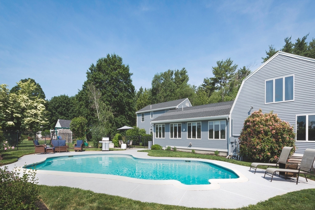 6 Sagamore Rd