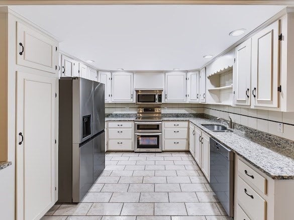 7 Crestwood Rd, Leicester, MA, 7 Crestwood Rd, Leicester, MA Photo #5