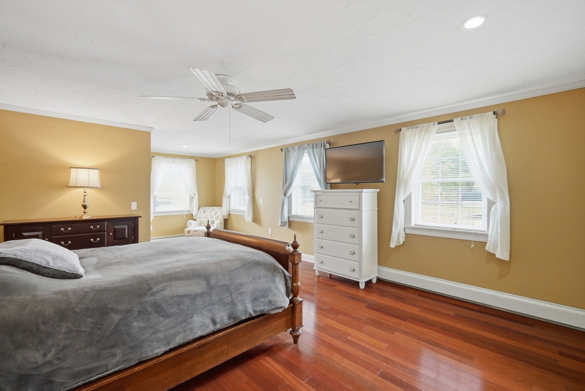 7 Crestwood Rd, Leicester, MA Photo #18