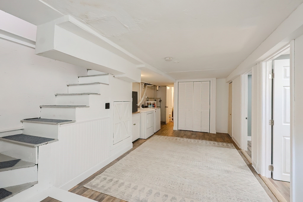 Wrentham, Massachusetts 02093, United States, 2 Bedrooms Bedrooms, ,3 BathroomsBathrooms,Residential,Pending,120838