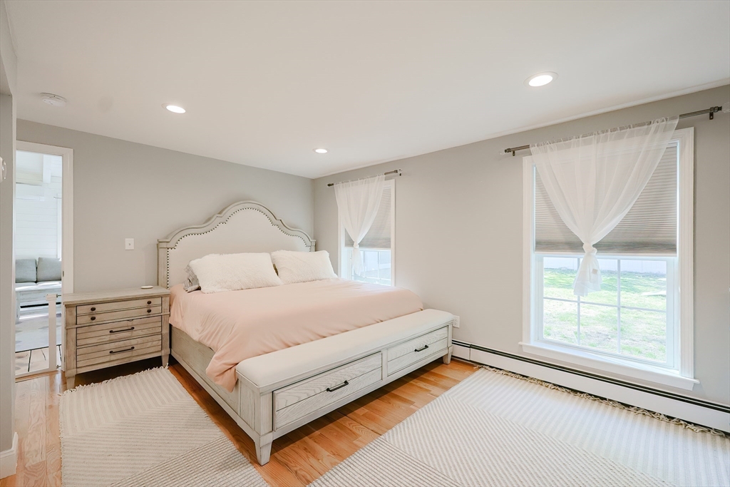 Wrentham, Massachusetts 02093, United States, 2 Bedrooms Bedrooms, ,3 BathroomsBathrooms,Residential,Pending,120838