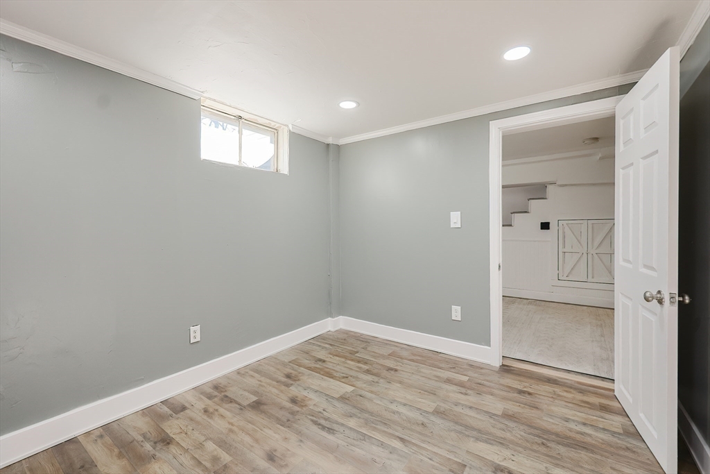 Wrentham, Massachusetts 02093, United States, 2 Bedrooms Bedrooms, ,3 BathroomsBathrooms,Residential,Pending,120838