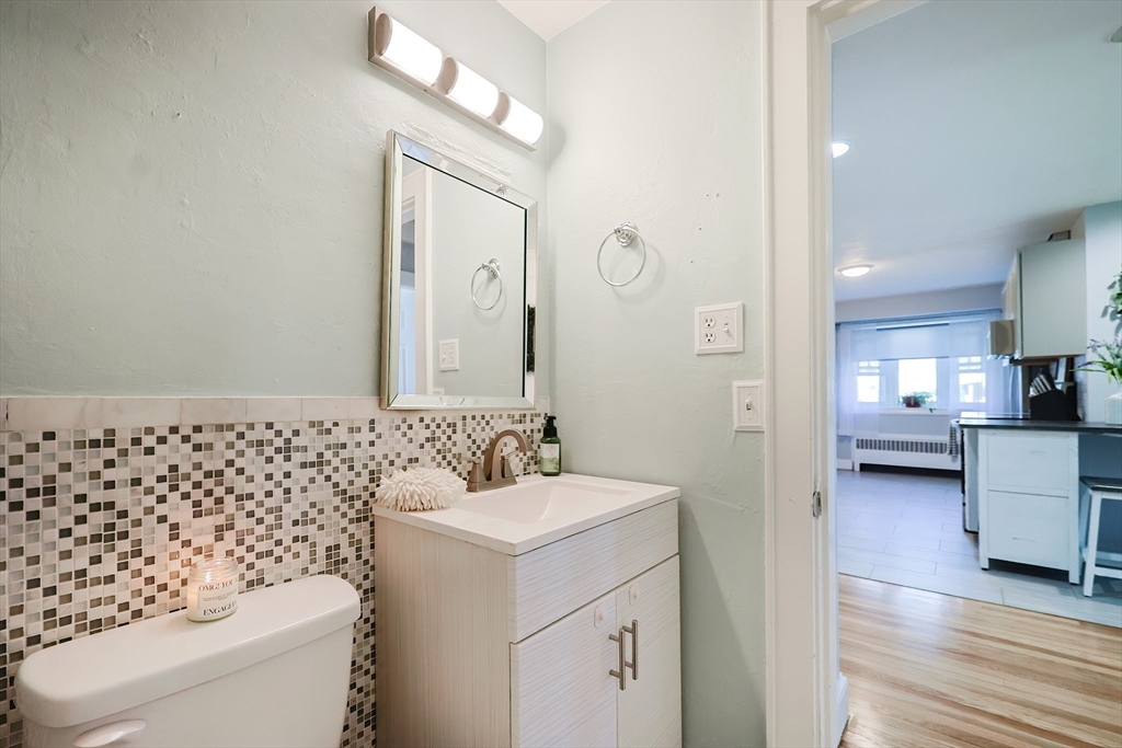 Wrentham, Massachusetts 02093, United States, 2 Bedrooms Bedrooms, ,3 BathroomsBathrooms,Residential,Pending,120838