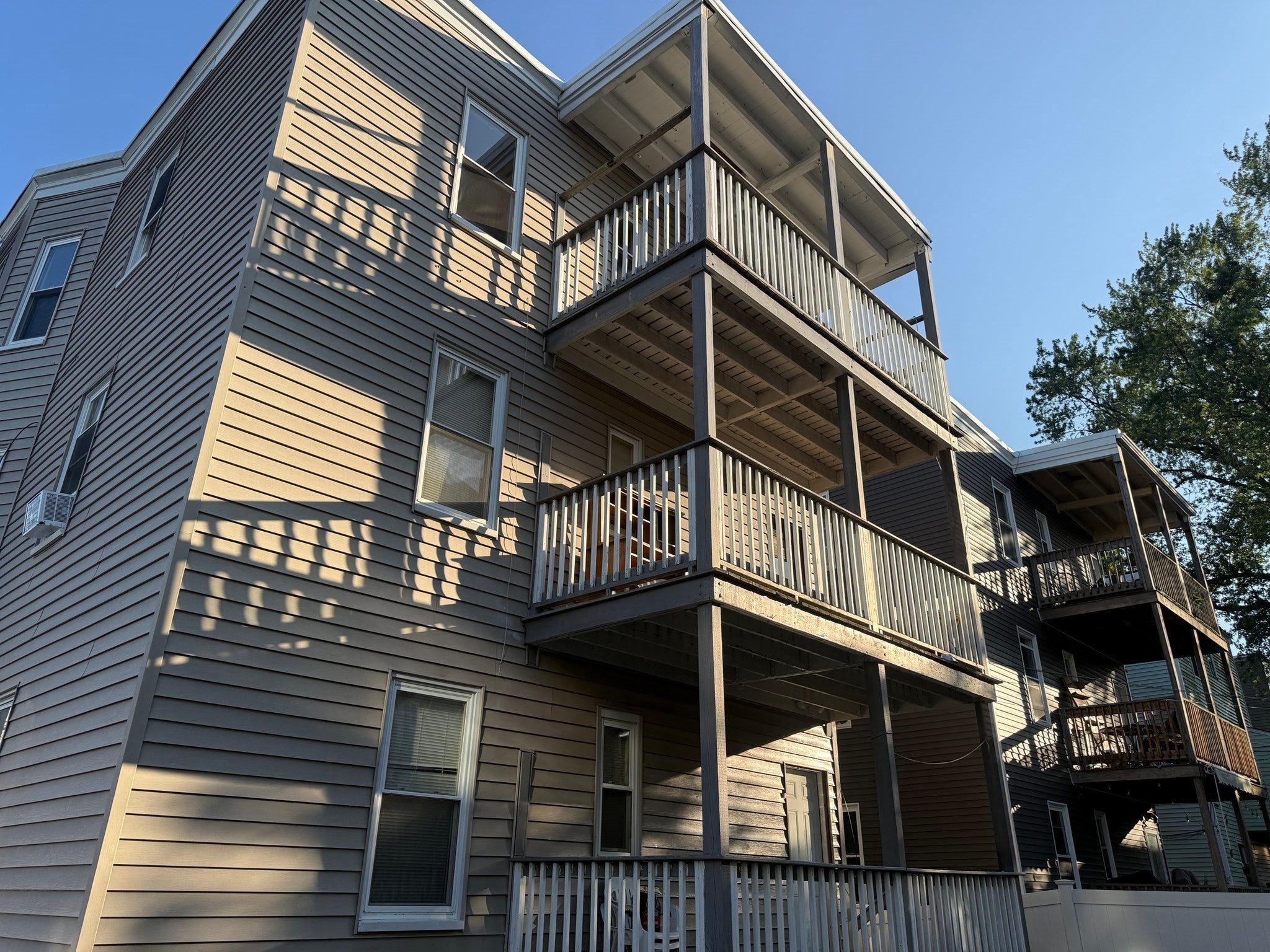 29 Torrey St