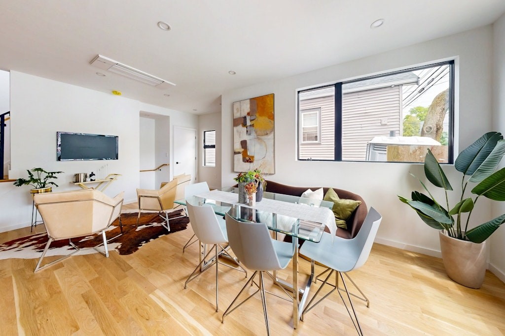 133 Charles Street 133