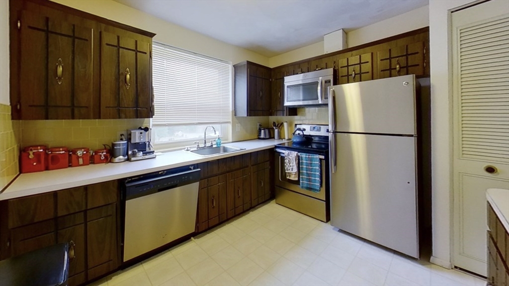 115 W Squantum 401
