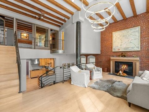 8 Newcomb 4 Boston MA 02118