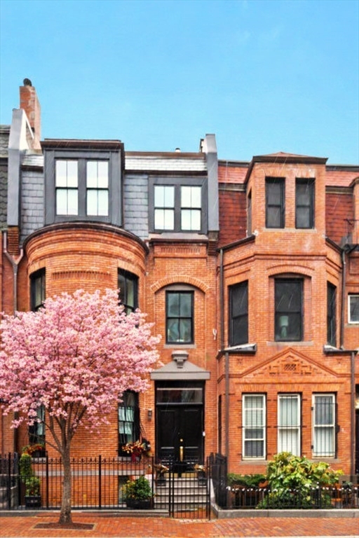 102 Saint Botolph St