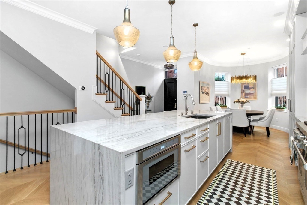 102 Saint Botolph St