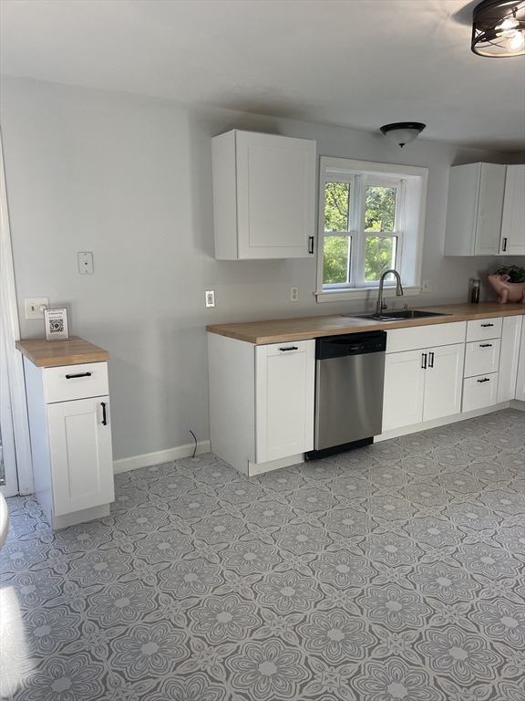 Barnstable, Massachusetts 02632, United States, 3 Bedrooms Bedrooms, ,2 BathroomsBathrooms,Residential,Active,186368