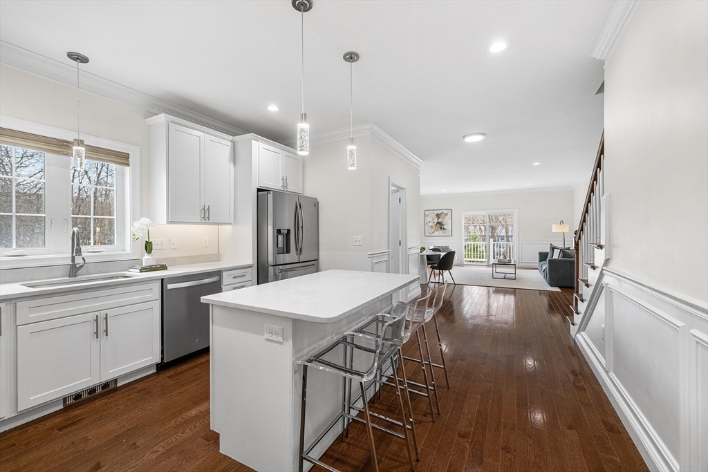 7 Alan R Gerrish Dr 7