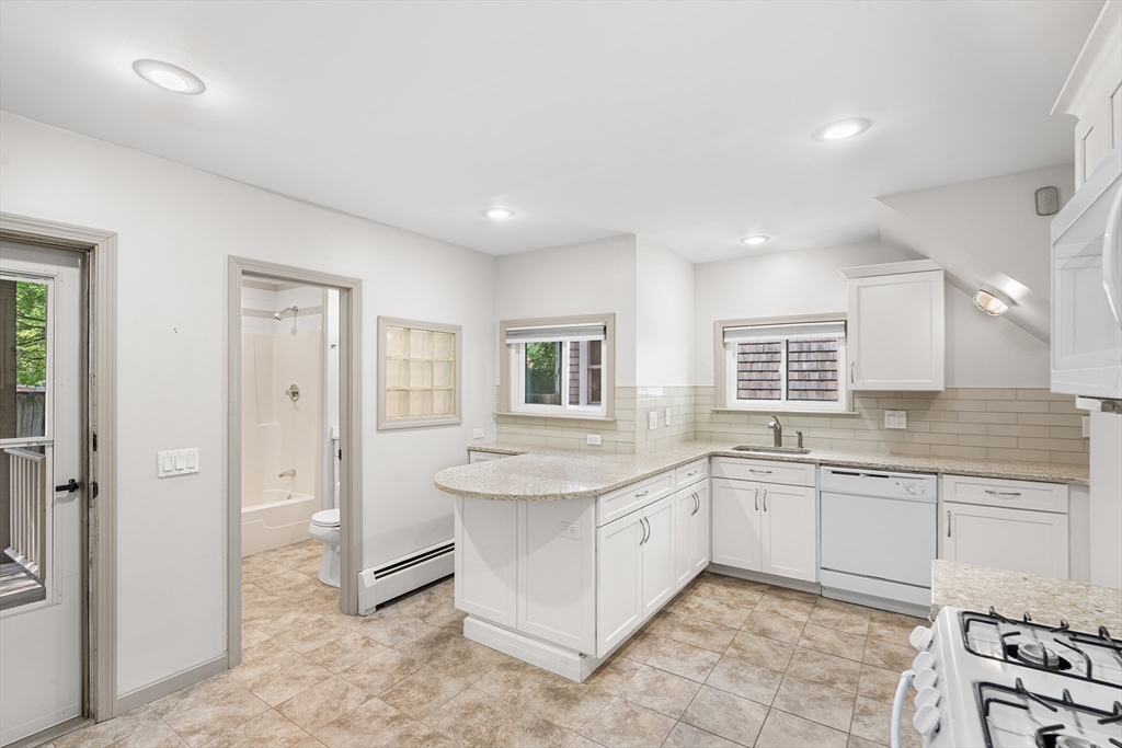 31 Hunting St