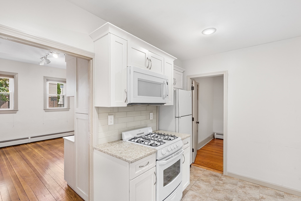 31 Hunting St