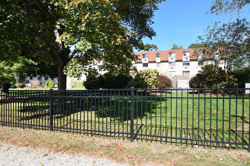 135 Grove Street 133