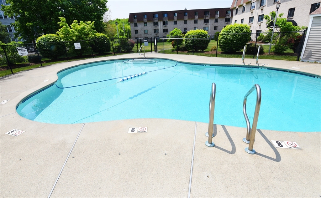 135 Grove Street 133