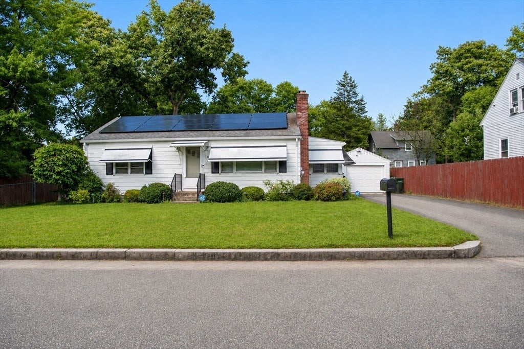 39 Lawnwood St