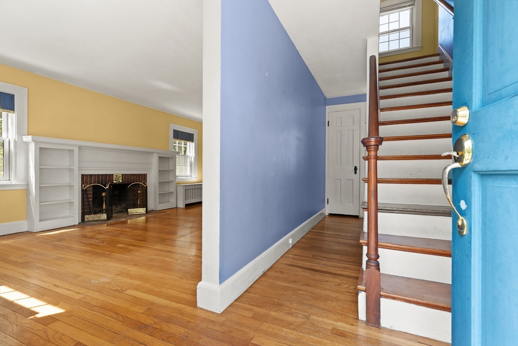 4 Grand Street