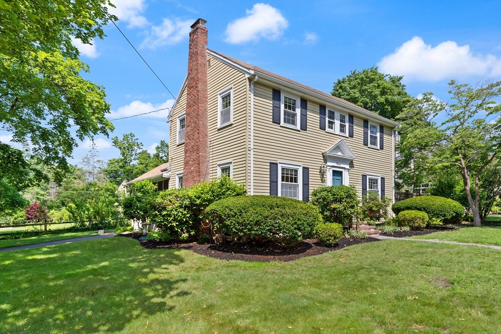 4 Grand Street