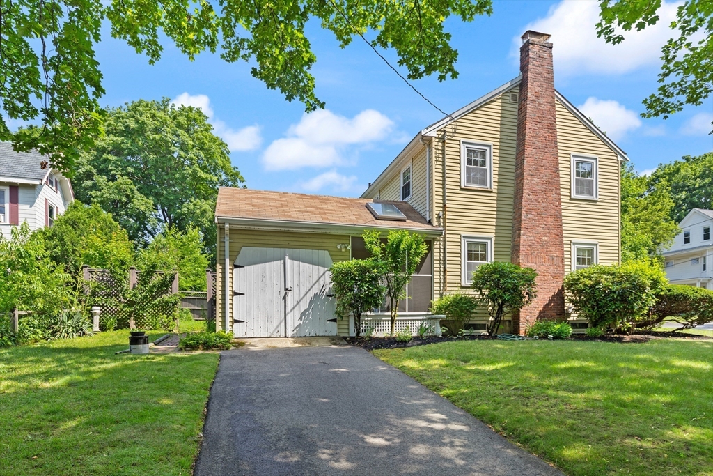 4 Grand Street