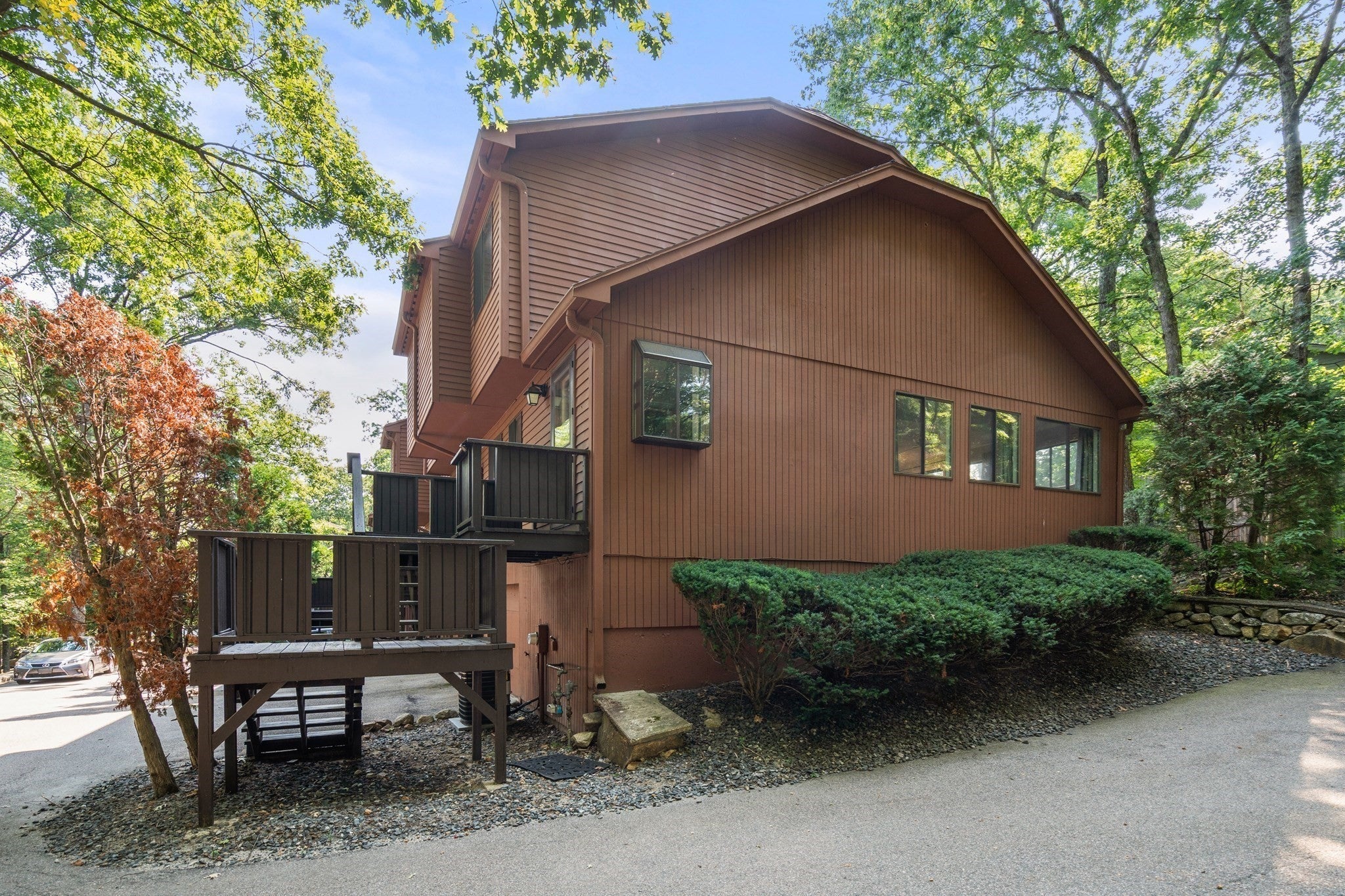 281 Meeting House Path 281