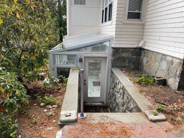 56 Vinton Street 1