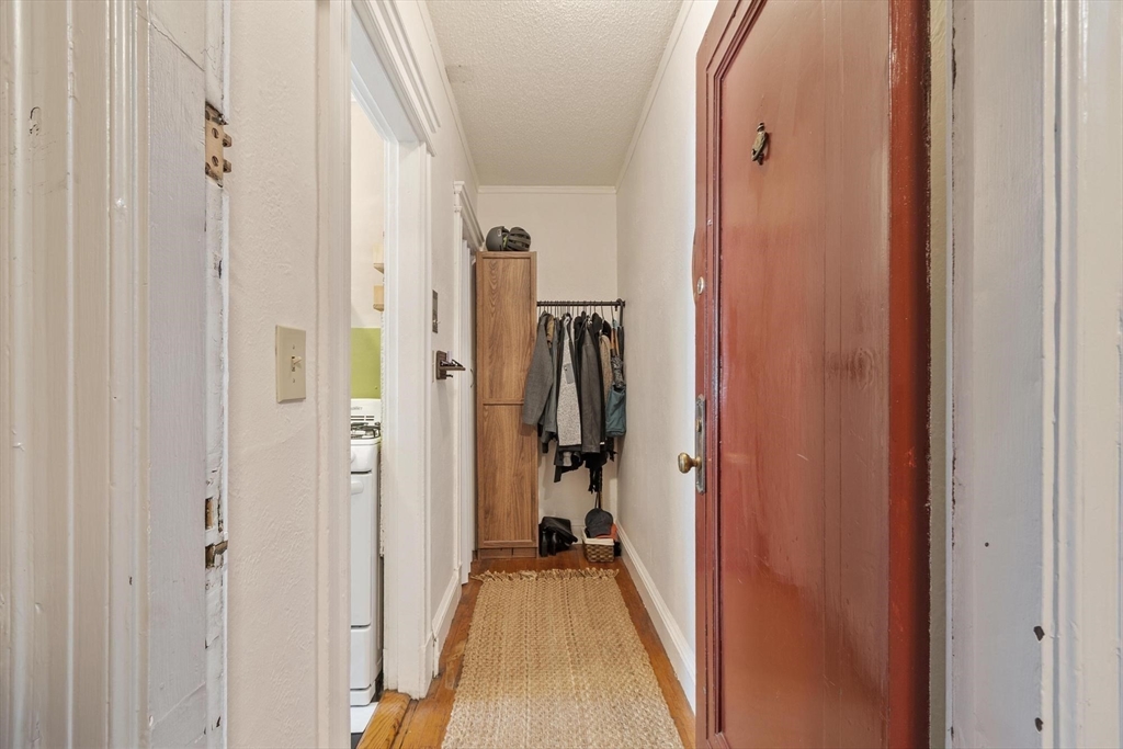 120 Riverway 4
