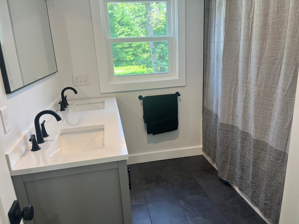 15 Briggs Rd, Westport, MA Photo #32