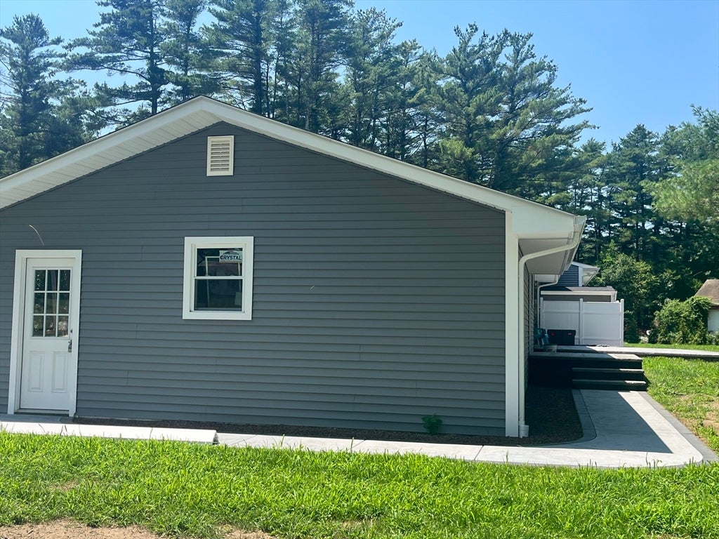 15 Briggs Rd, Westport, MA Photo #4