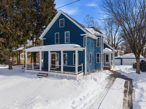 87 Pearl Street Middleboro MA 02346