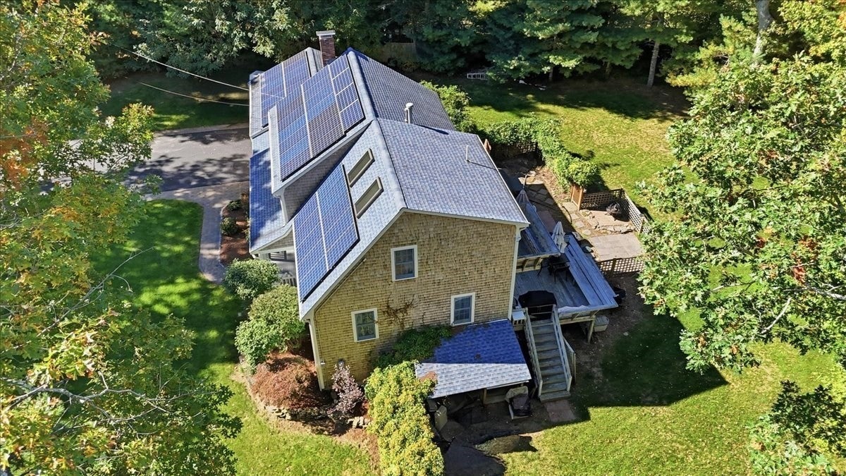 31 Bow St, Carver, MA, 31 Bow St, Carver, MA Photo #4