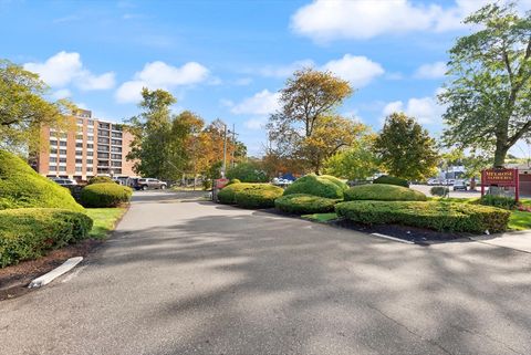 Photo of 49 Melrose Street #1F, Melrose, MA 02176 (MLS # 73482894)