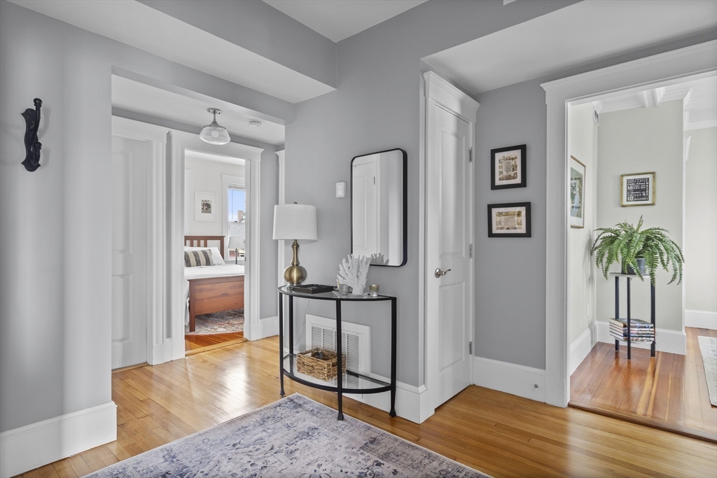 40 King St 3