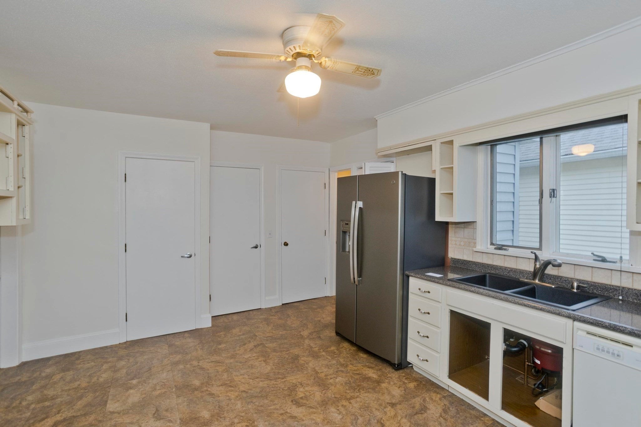 314 Carew St, Chicopee, MA Photo #20