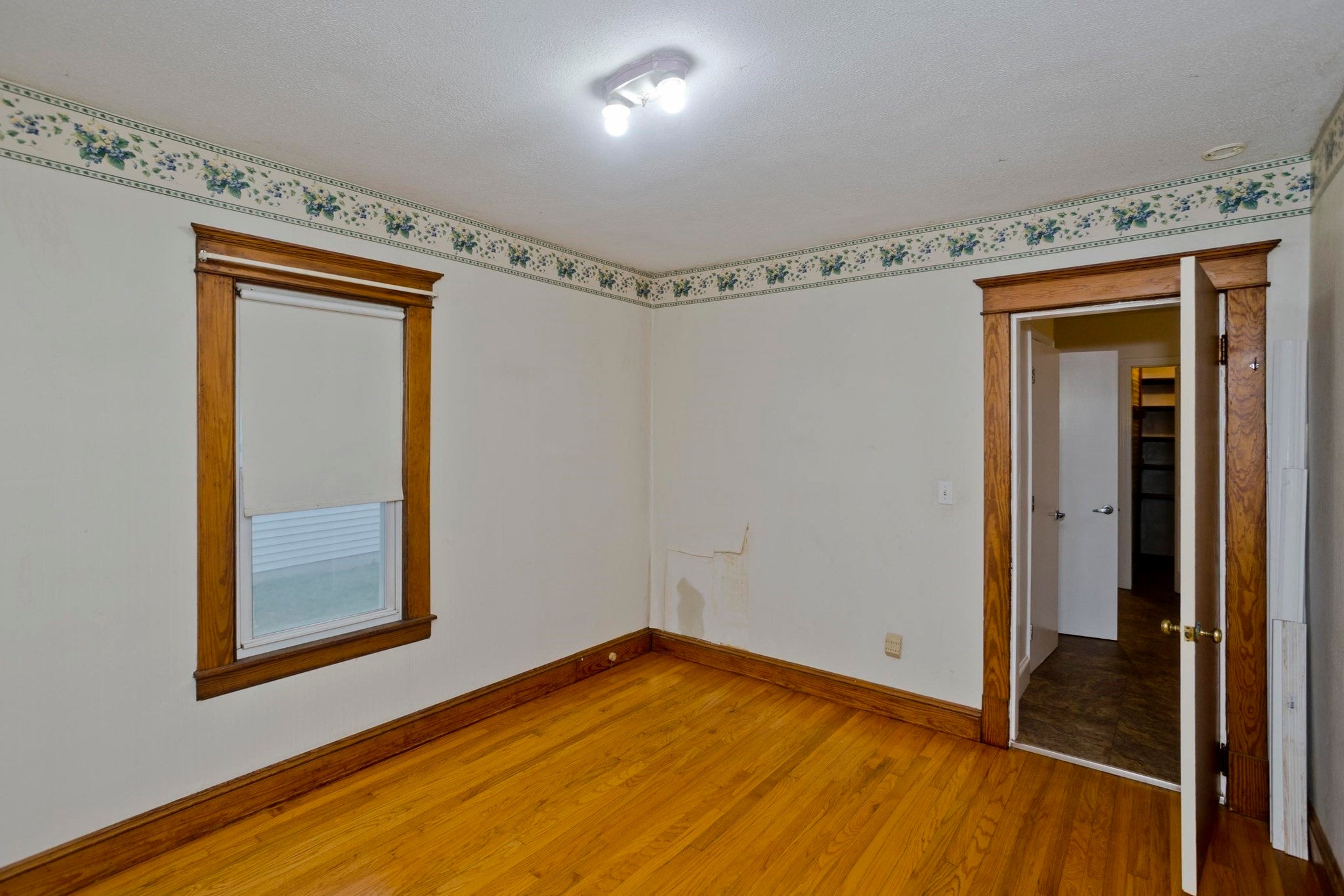314 Carew St, Chicopee, MA Photo #29