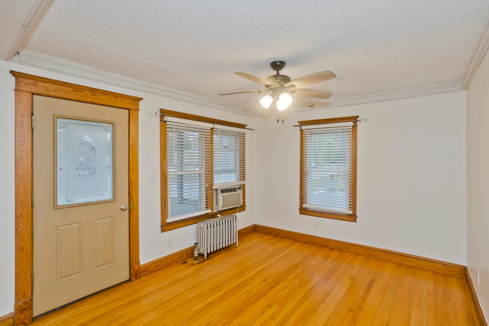 314 Carew St, Chicopee, MA Photo #6