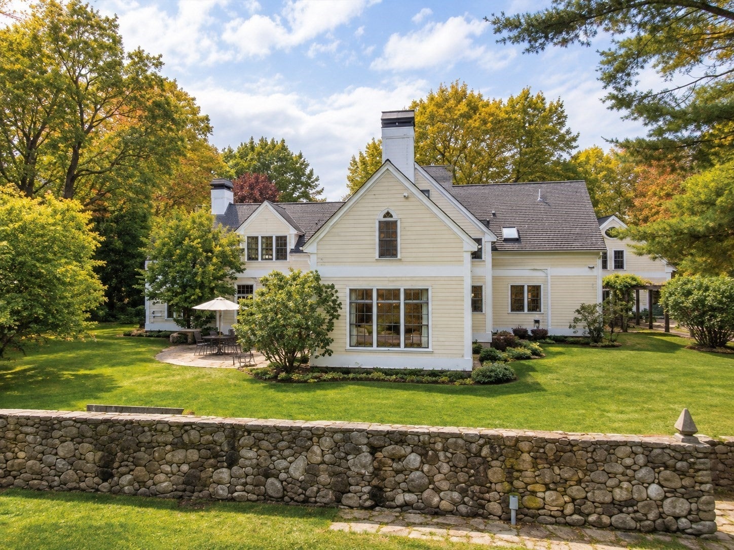 195 River Rd, Carlisle, MA Photo #2