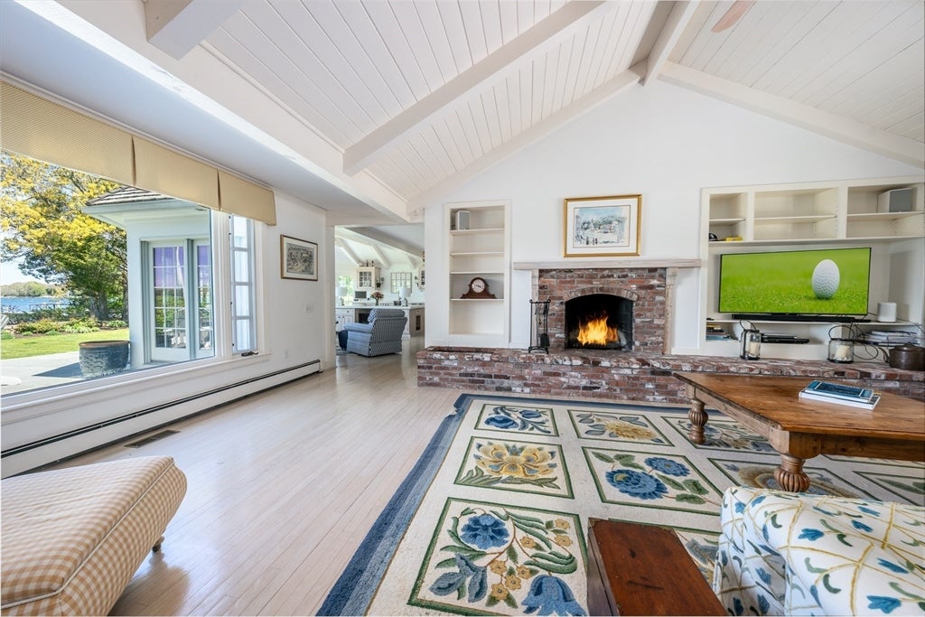 46 Great Bay Rd