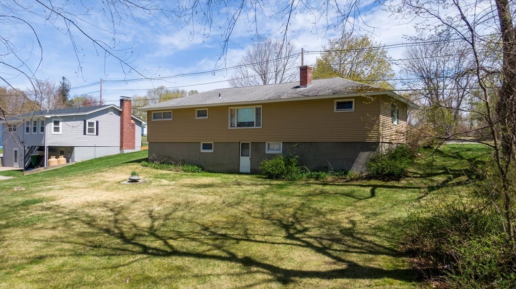 250 Pleasant St