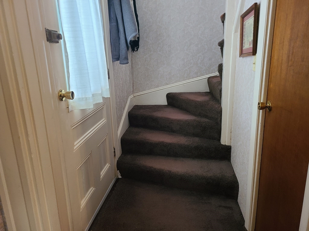 114 Rounds St, New Bedford, MA Photo #6