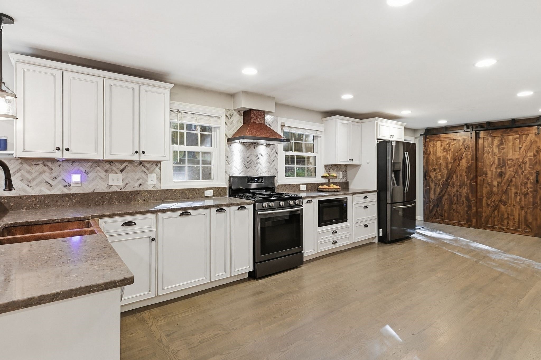 218 Heatherstone Rd, Amherst, MA, 218 Heatherstone Rd, Amherst, MA Photo #11