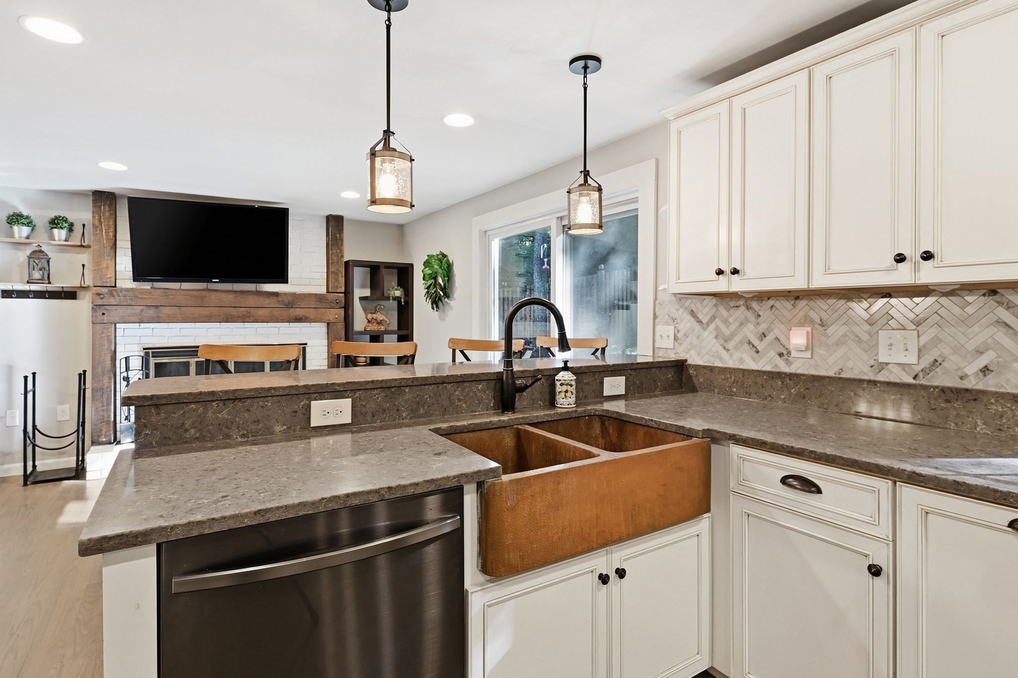 218 Heatherstone Rd, Amherst, MA, 218 Heatherstone Rd, Amherst, MA Photo #12