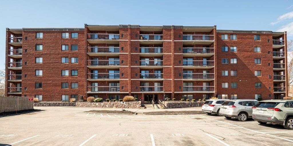 Photo of 159 Main Street #52B, Stoneham, MA 02180 (MLS # 73503369)