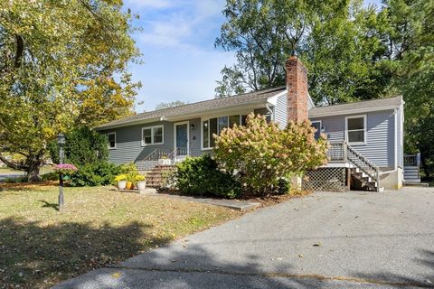 Photo of 8 Edsel Road, Littleton, MA 01460 (MLS # 73445242)