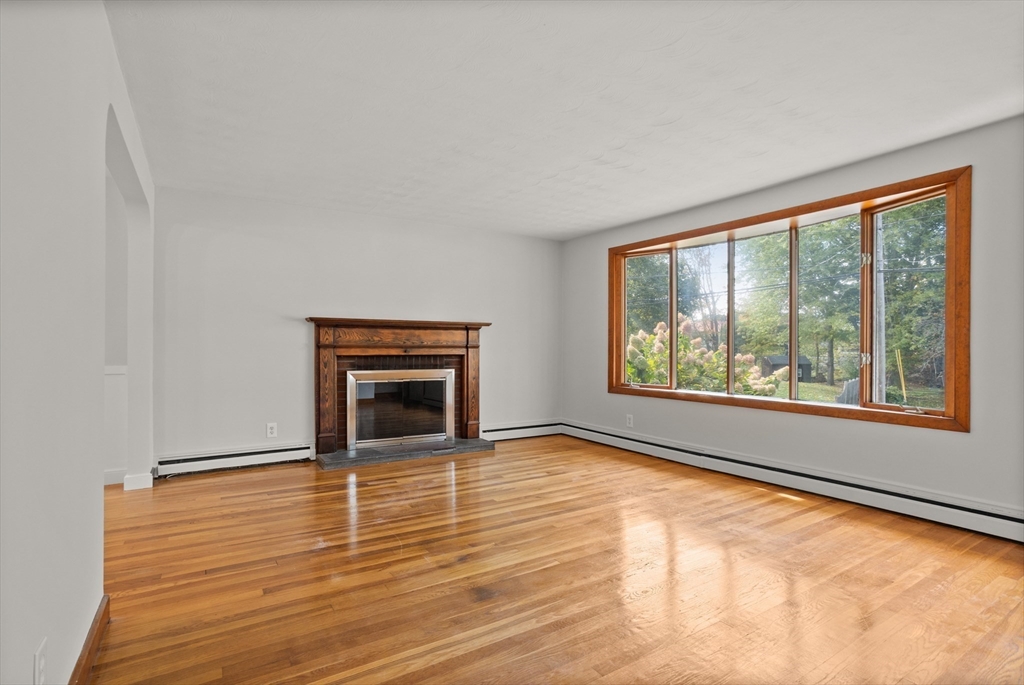 8 Edsel Road