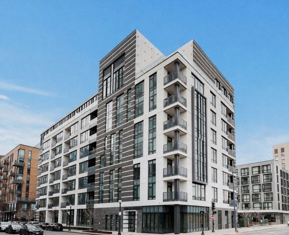 40 Traveler St